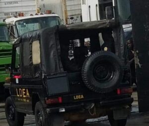 LDEA tactical jeep making the arrest 